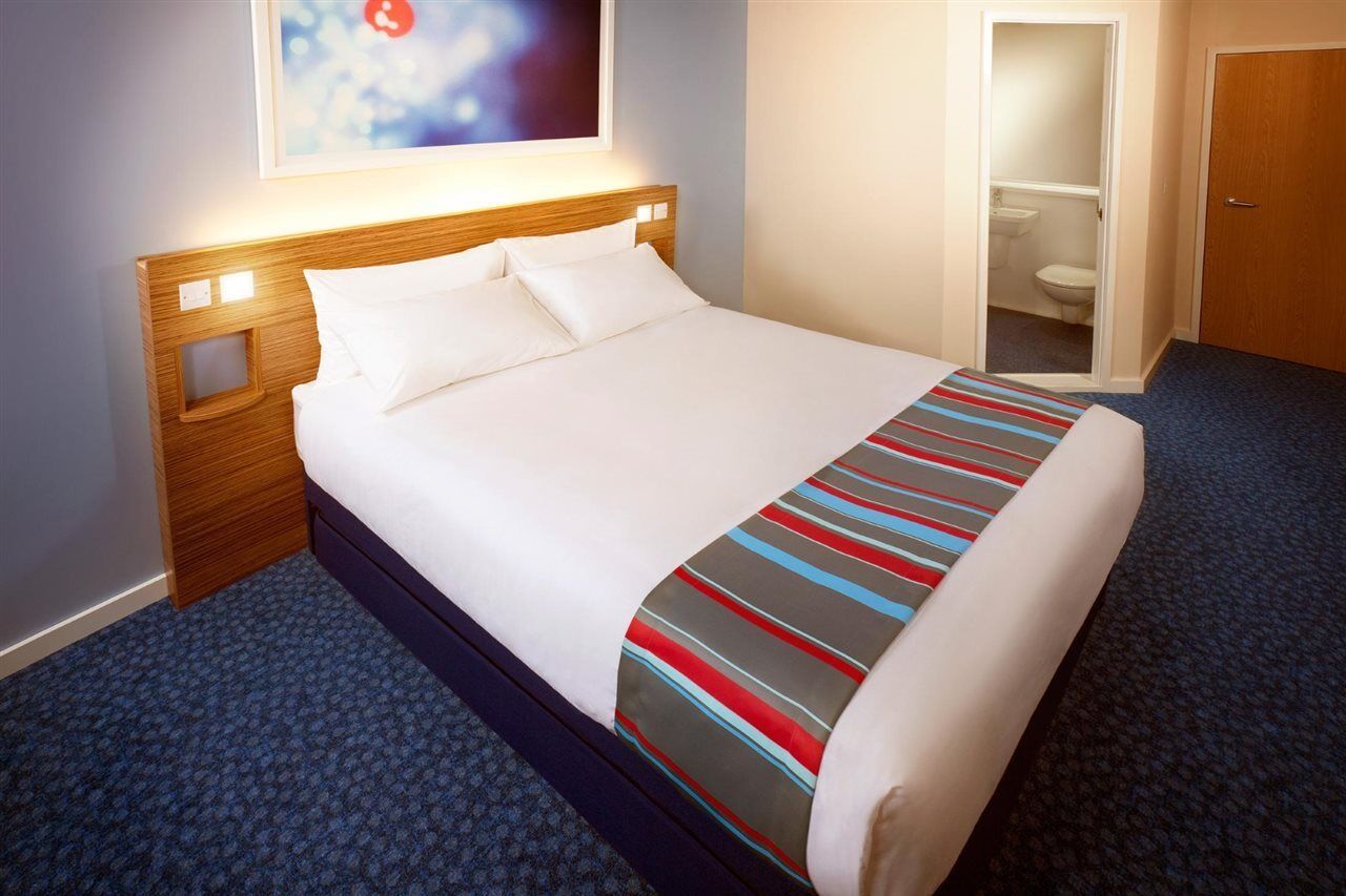 Travelodge Grantham South Witham Bagian luar foto